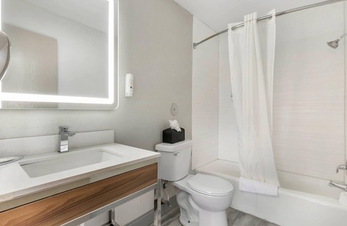 Ottumwa Hotel | Quality Inn & Suites Ottumwa North