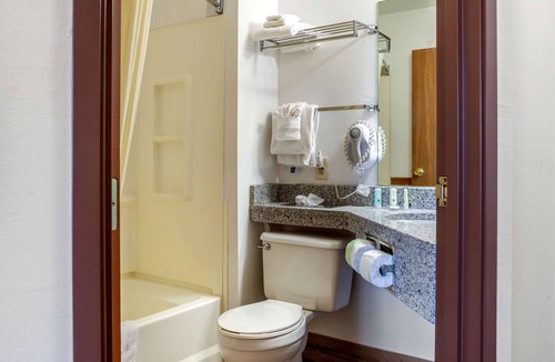 Prairie Du Chien Hotel | Quality Inn & Suites Prairie Du Chien