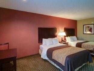 Pine Bluff Hotel | Quality Inn & Suites Pine Bluff