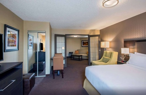 Regina Hotel | Quality Inn & Suites Regina Downtown