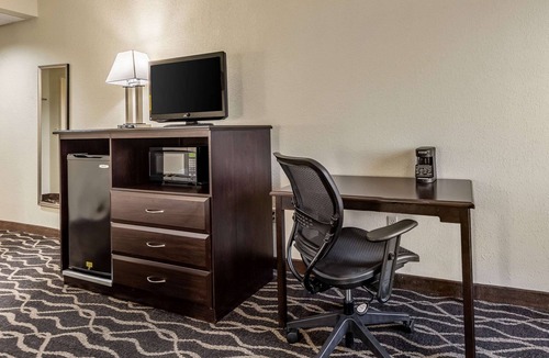 Southport Hotel | Quality Inn & Suites Southport