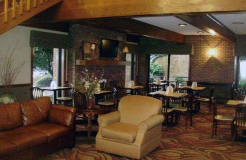 Searcy Hotel | Quality Inn & Suites Searcy I-57