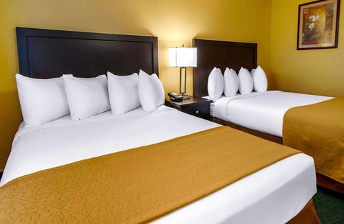 Springfield Hotel | Quality Inn & Suites Springfield