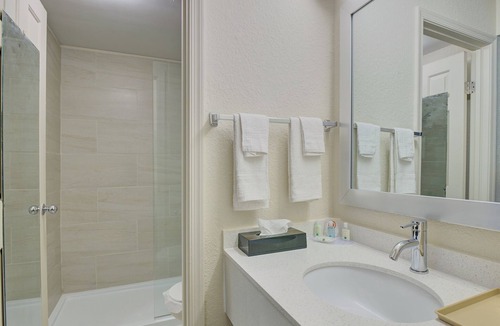 Suffolk Hotel | Quality Inn & Suites Suffolk West