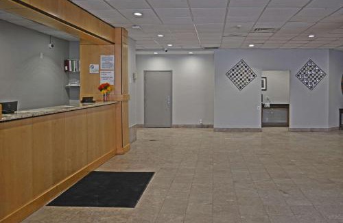 East Syracuse Hotel | Quality Inn & Suites Syracuse - Carrier Circle