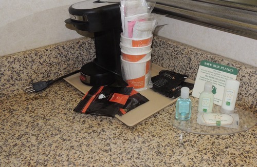 Lindbergh Lawns Hotel | Quality Inn & Suites Syracuse Fairgrounds