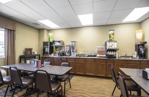Thompson Hotel | Quality Inn & Suites Thompson