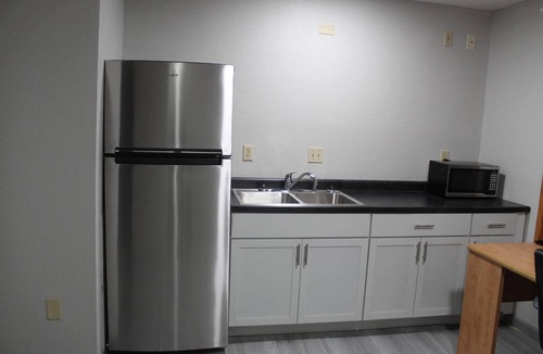 Muncie Hotel | Quality Inn & Suites University Area