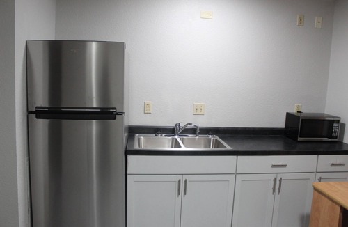 Muncie Hotel | Quality Inn & Suites University Area