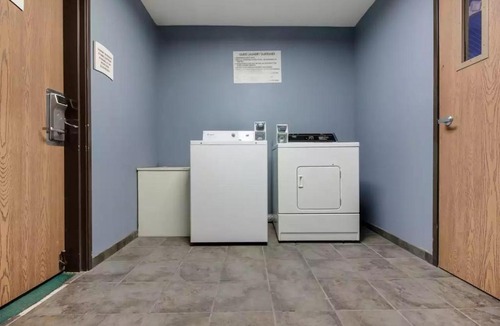 McCook Hotel | Quality Inn & Suites