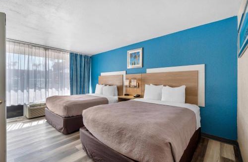 New Port Richey Hotel | Quality Inn & Suites Conference Center