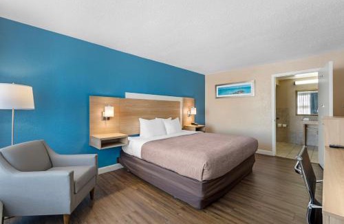 New Port Richey Hotel | Quality Inn & Suites Conference Center