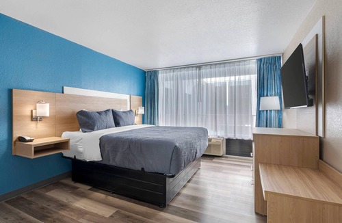 New Port Richey Hotel | Quality Inn & Suites Conference Center