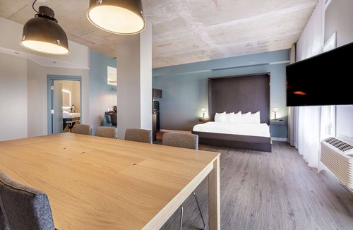 Victoriaville Hotel | Quality Inn & Suites Victoriaville