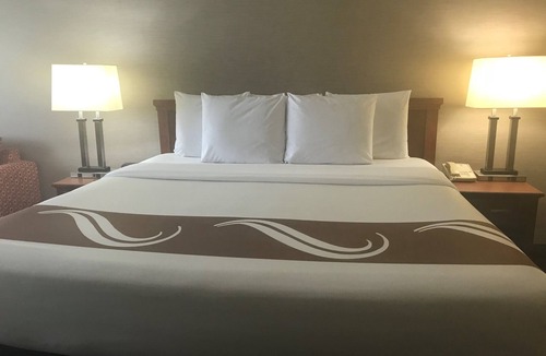 Binghamton Hotel | Quality Inn & Suites Vestal Binghamton near University