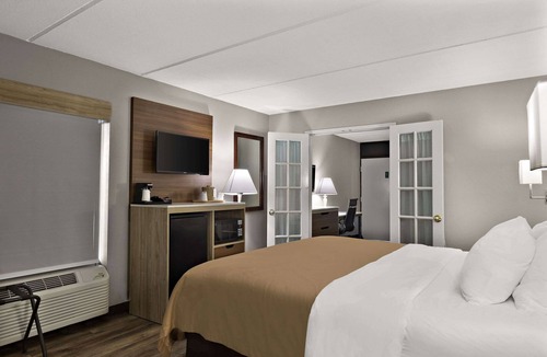 Vidalia Hotel | Quality Inn & Suites Vidalia