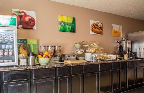 West Bend Hotel | Quality Inn & Suites West Bend