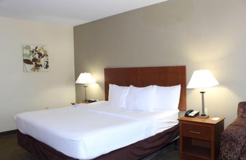 Williamsport Hotel | Quality Inn & Suites Williamsport