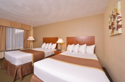Williamsport Hotel | Quality Inn & Suites Williamsport