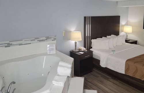 Terre Haute Hotel | Quality Inn Terre Haute University Area