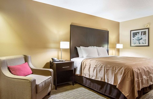 Thomaston Hotel | Quality Inn Thomaston