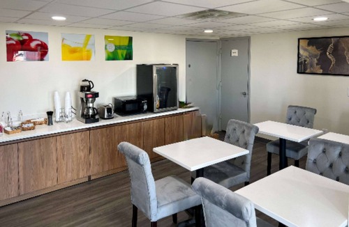 Thomson Hotel | Quality Inn Thomson