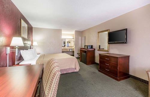 Tifton Hotel | Quality Inn Tifton