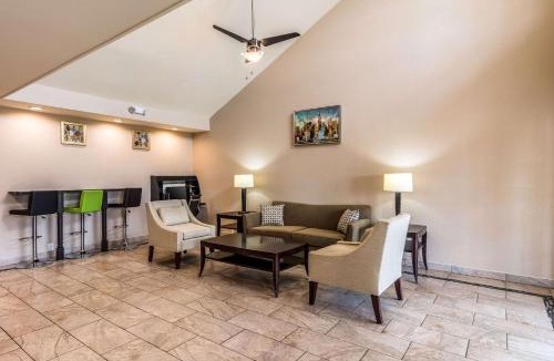 Auburn Hotel | Quality Inn University Area