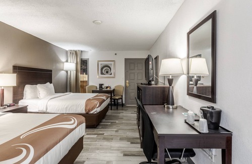 Lansing Hotel | Quality Inn University