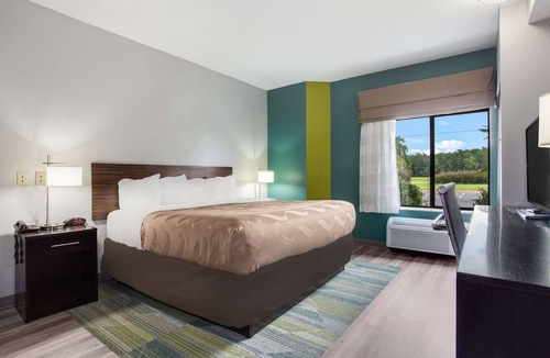 Conway Hotel | Quality Inn