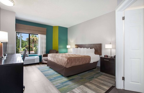 Conway Hotel | Quality Inn