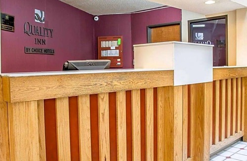 Elyria Hotel | Quality Inn