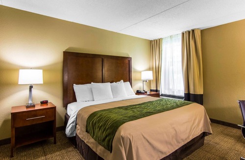 North Newport News Hotel | Quality Inn