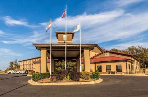 West Plains Hotel | Quality Inn