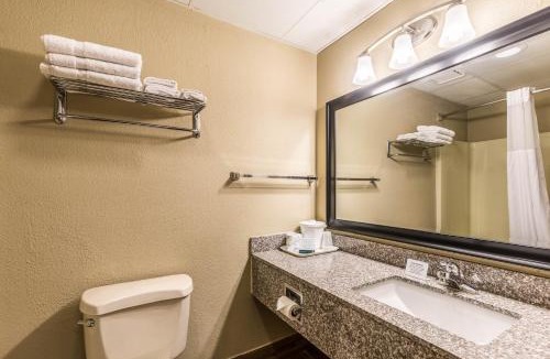 West Plains Hotel | Quality Inn