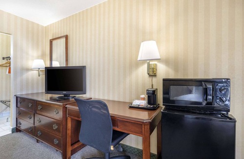 Tysons Hotel | Quality Inn Vienna - Tysons Corner