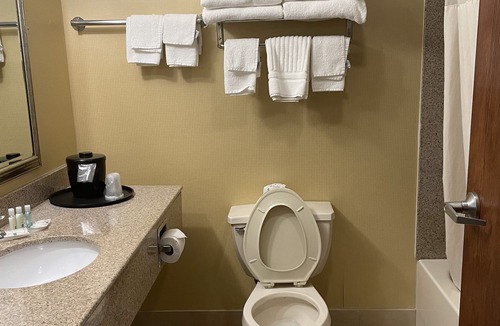 Vineland Hotel | Quality Inn Vineland