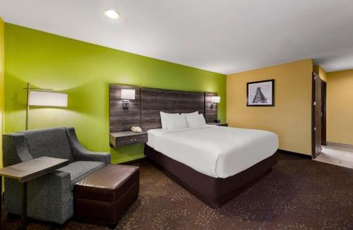 Warrensburg Hotel | Quality Inn Warrensburg