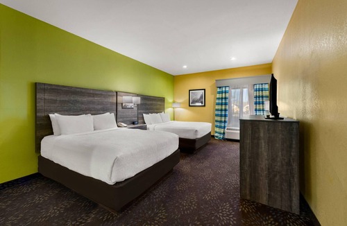 Warrensburg Hotel | Quality Inn Warrensburg