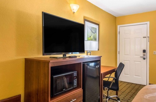 Washington Hotel | Quality Inn Washington GA