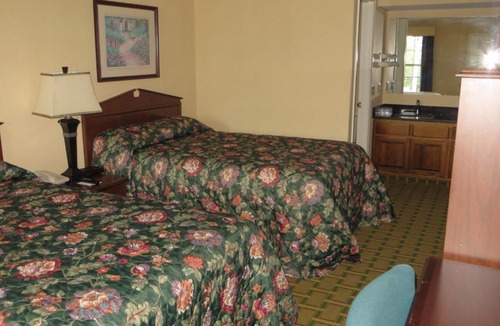 Washington Hotel | Quality Inn Washington GA