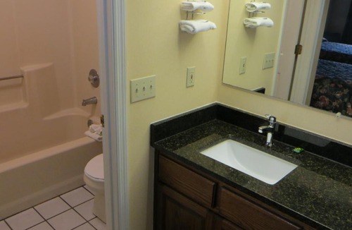 Washington Hotel | Quality Inn Washington GA