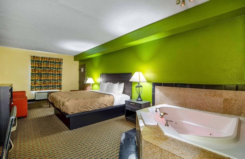 West Columbia Hotel | Quality Inn West Columbia - Cayce