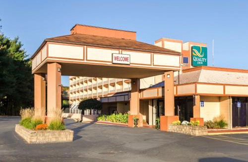 West Springfield Hotel | Quality Inn West Springfield