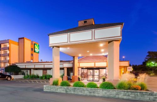 West Springfield Hotel | Quality Inn West Springfield