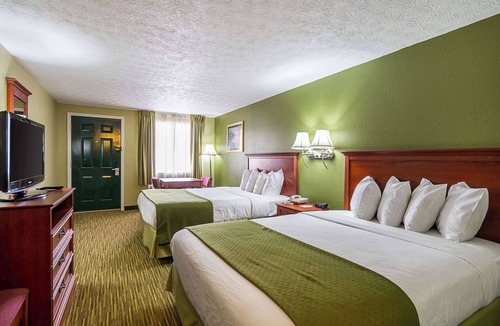 Weston Hotel | Quality Inn Weston