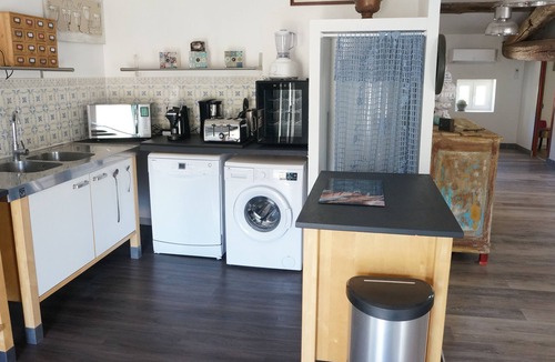 Lamalou-les-Bains Apartment | Quality LOFT for 4 people