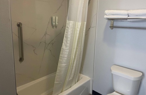Abilene Hotel | Quality Suites Abilene Mall Area