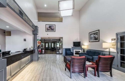 Burleson Hotel | Quality Suites Burleson - Ft Worth