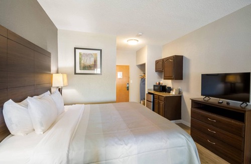 Hickory Hotel | Quality Suites Hickory South